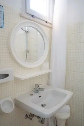 Standard Üç Kişilik Oda, Deniz Manzaralı