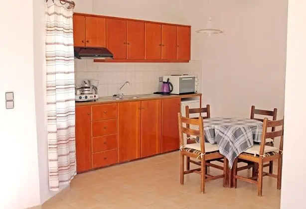 Üç Kişilik Oda, Deniz Manzaralı