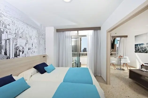 Junior Süit, Teras (3 People)