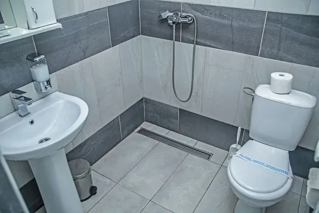 Classic Tek Büyük Yataklı Oda, Havuz Manzaralı