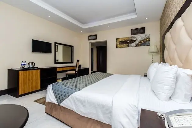Deluxe King or Twin Room