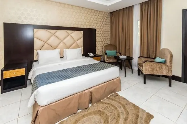 Deluxe King or Twin Room