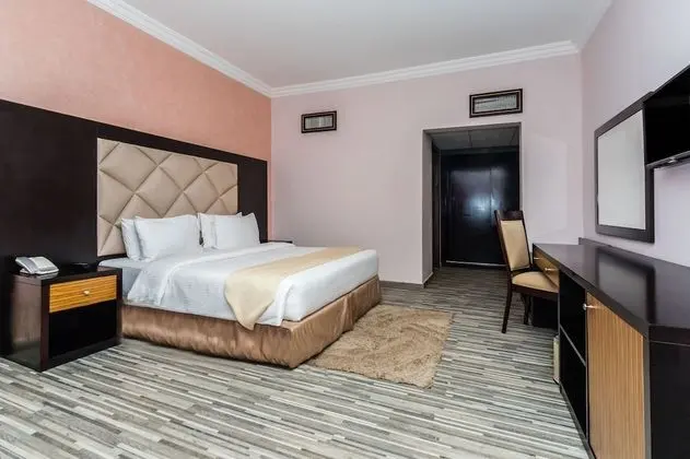Deluxe King or Twin Room