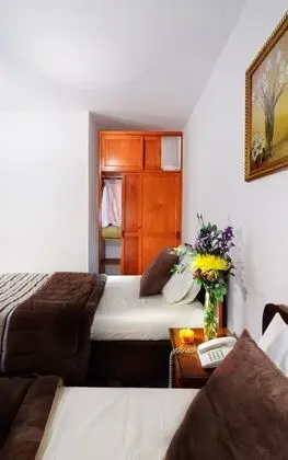 Tek Büyük Yataklı Oda