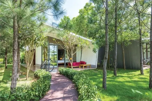 Villa (Forest)