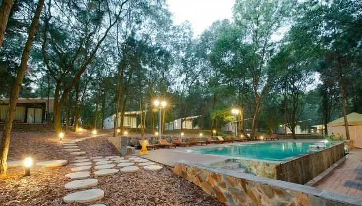 Villa (Hilltop)