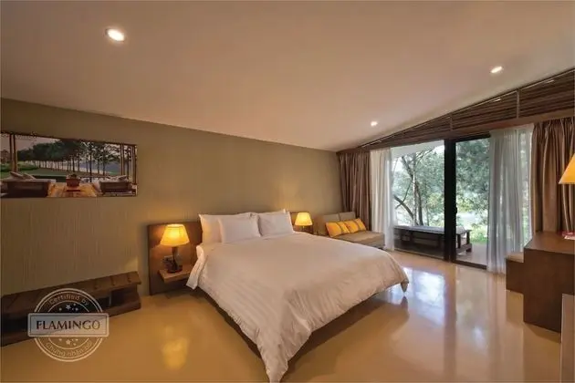 Villa (Hilltop)