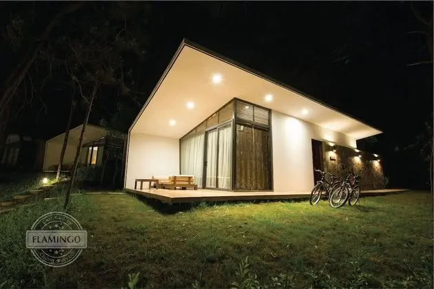 Villa (Hilltop)