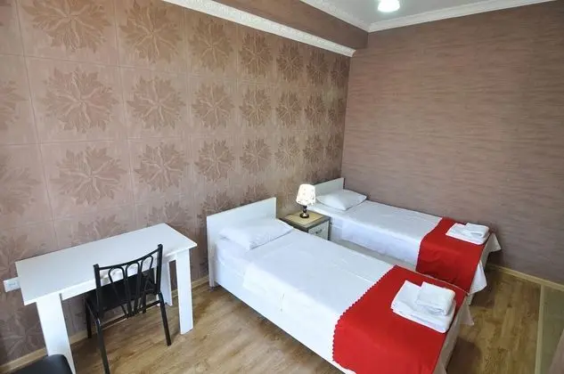 Tek Büyük veya İki Ayrı Yataklı Oda, Balkon
