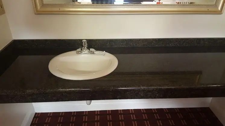 Deluxe Oda, 1 Büyük (Queen) Boy Yatak