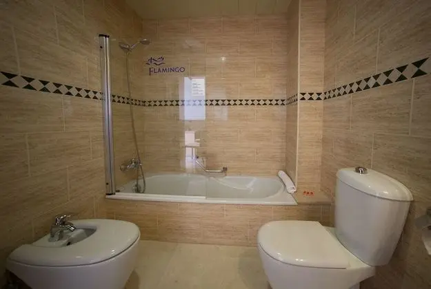 Junior Süit (2 adultos + 2 niños)