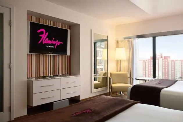 Go Deluxe Room, 2 Queen Beds, City View Non Smoking
