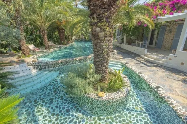 Suite, Havuz Manzaralı
