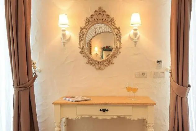 Suite, Havuz Manzaralı