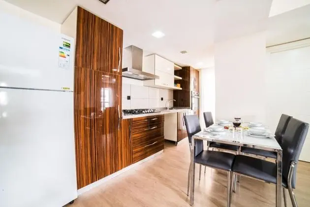 Daire-Tek Yatak Odalı, Şehir Manzaralı