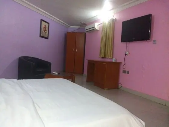 Deluxe Tek Büyük Yataklı Oda