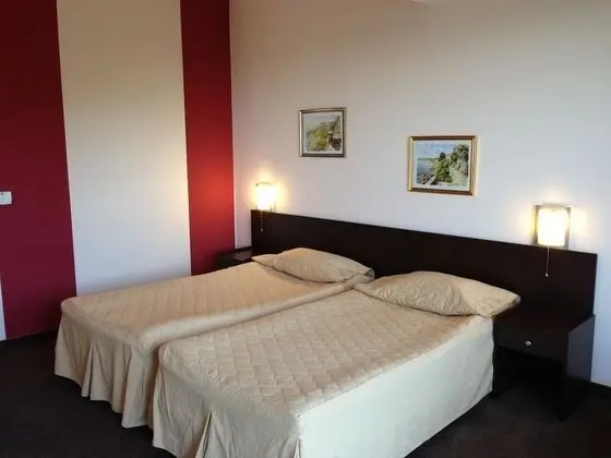 Standard Büyük Yataklı Tek Kişilik Oda