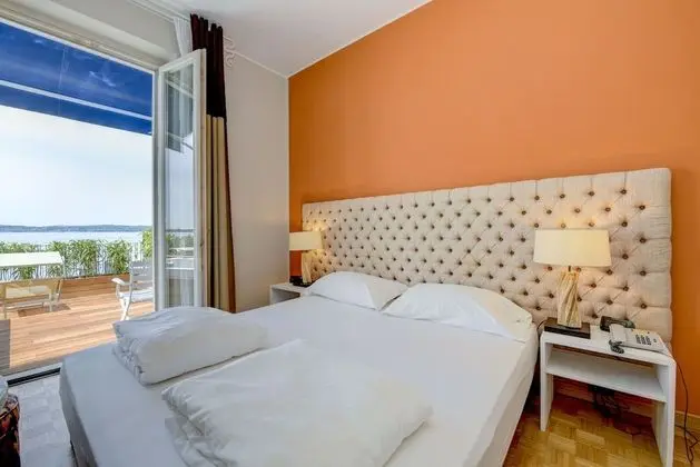 Tek Büyük Yataklı Oda, Sıcak Su Küveti (Vista)