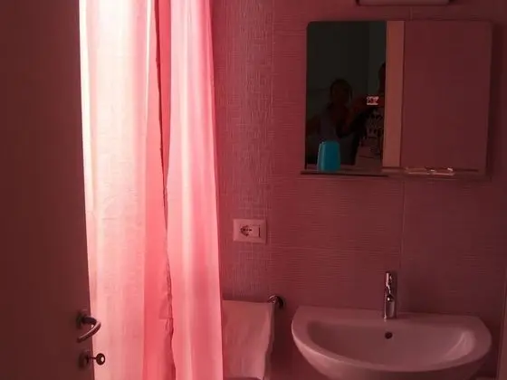 Üç Kişilik Oda