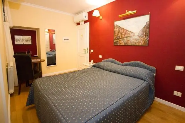 Economy Tek Büyük Yataklı Oda