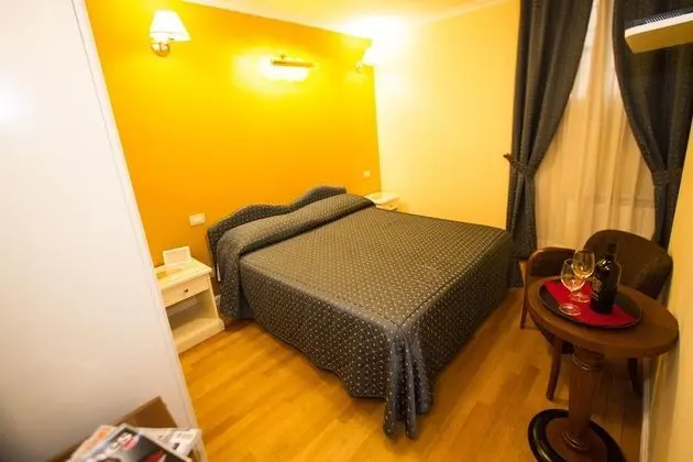 Economy Tek Büyük Yataklı Oda