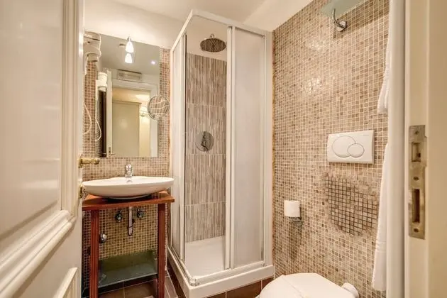 Economy Tek Büyük Yataklı Oda