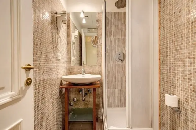 Economy Tek Büyük Yataklı Oda