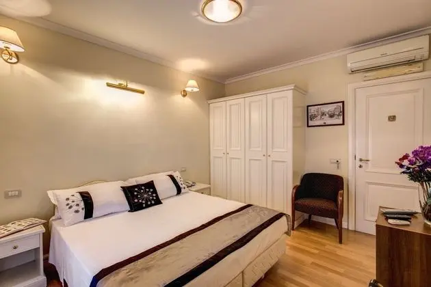 Standard Tek Büyük Yataklı Oda