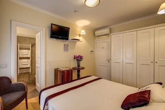 Standard Tek Büyük Yataklı Oda