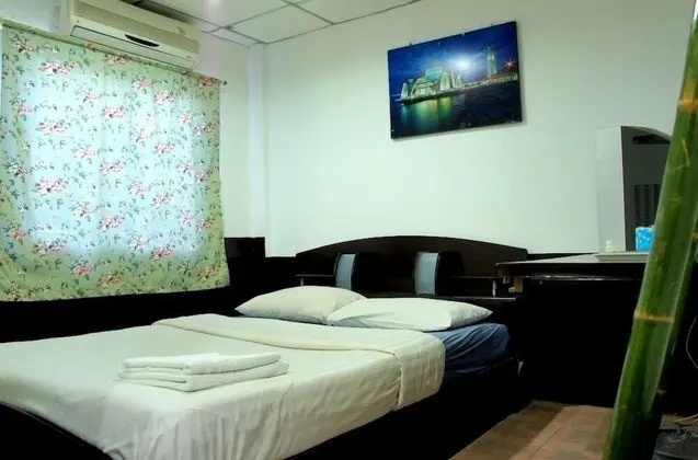 Standard Tek Büyük Yataklı Oda