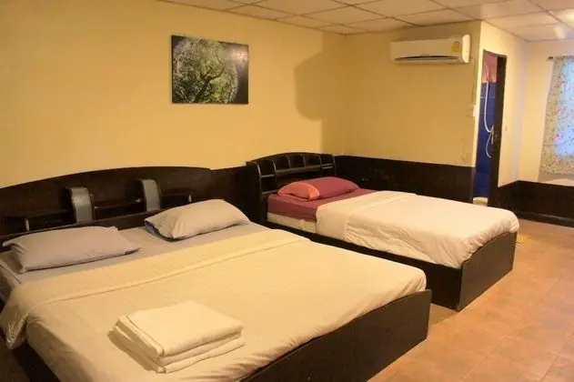 Üç Kişilik Oda