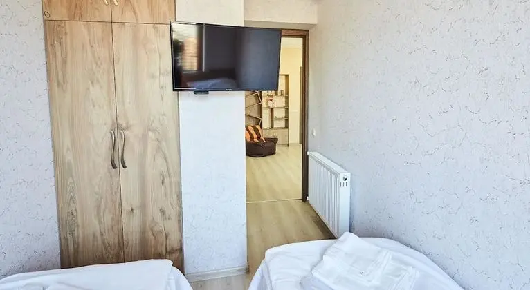 Apart Daire, Birden Çok Yatak, Sigara İçilmez
