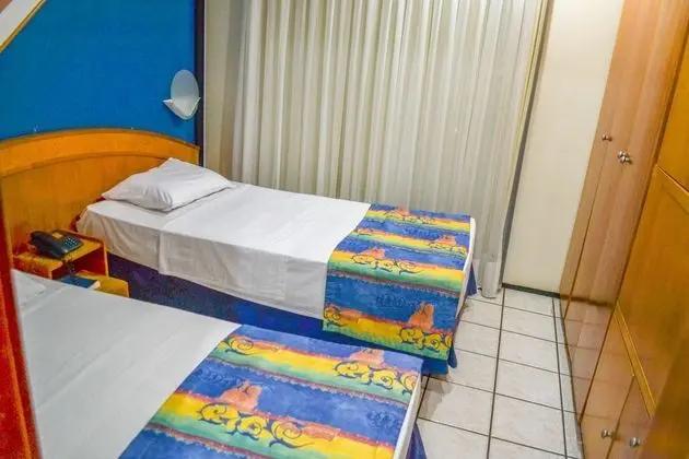 Tek Büyük veya İki Ayrı Yataklı Oda, Plaj Manzaralı