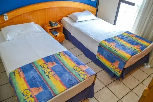 Tek Büyük veya İki Ayrı Yataklı Oda, Plaj Manzaralı