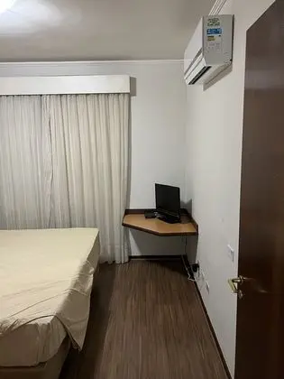 Classic Tek Büyük Yataklı Oda
