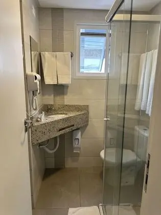 Standard Dört Kişilik Oda, Şehir Manzaralı