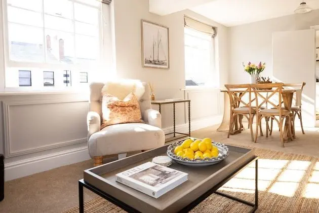 Luxury Apart Daire, Banyolu/Duşlu (Top floor)