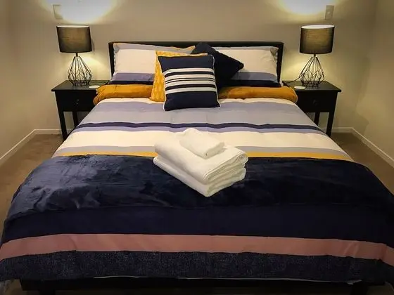 Deluxe Tek Büyük Yataklı Oda
