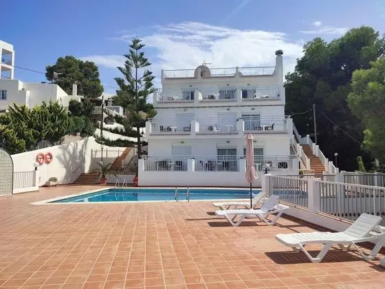 Stüdyo, Balkon, Havuz Manzaralı