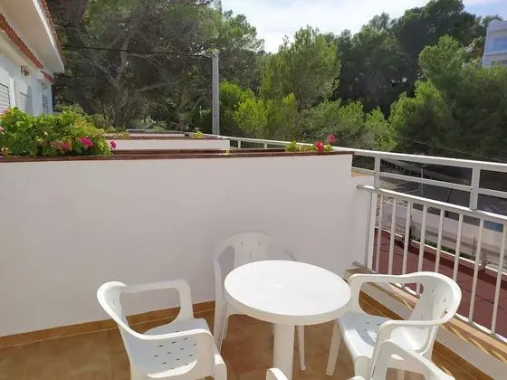 Stüdyo, Balkon, Havuz Manzaralı