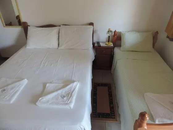 Tek Büyük Yataklı Oda (Suite)