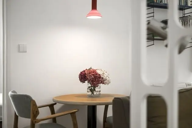 Odada yemek servisi