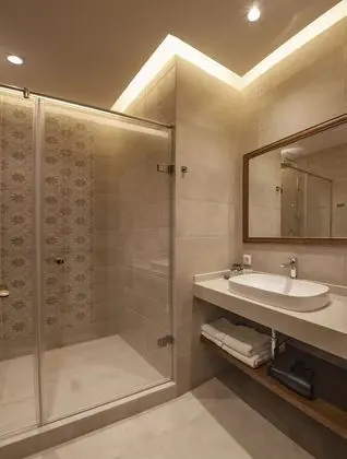 Deluxe Tek Büyük veya İki Ayrı Yataklı Oda