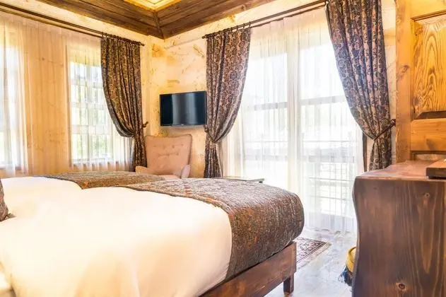 Deluxe Jakuzili Suite, Bahçe Manzaralı, Jakuzili