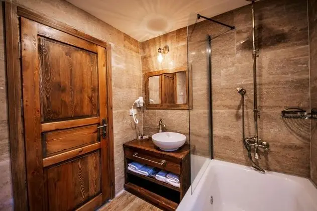 Deluxe Jakuzili Suite, Bahçe Manzaralı, Jakuzili