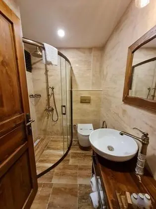 Deluxe Oda, Bahçe Manzaralı, Balkonlu