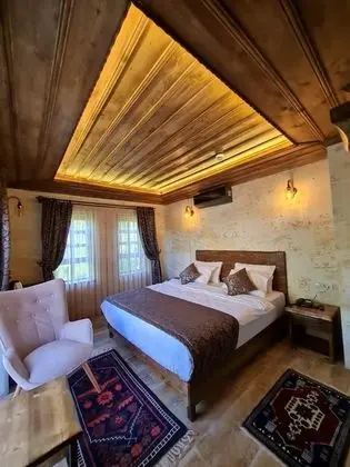 Deluxe Oda, Bahçe Manzaralı, Balkonlu