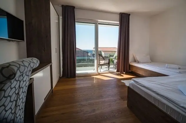 Deluxe Villa, 3 Yatak Odası, Özel Banyo, Havuz Manzaralı