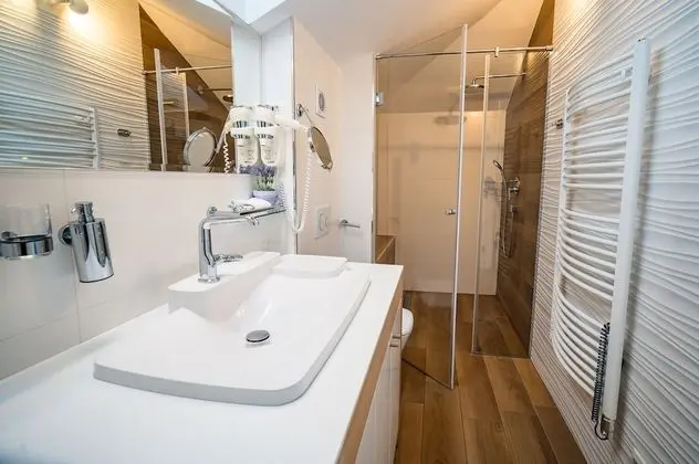Deluxe Villa, 3 Yatak Odası, Özel Banyo, Havuz Manzaralı