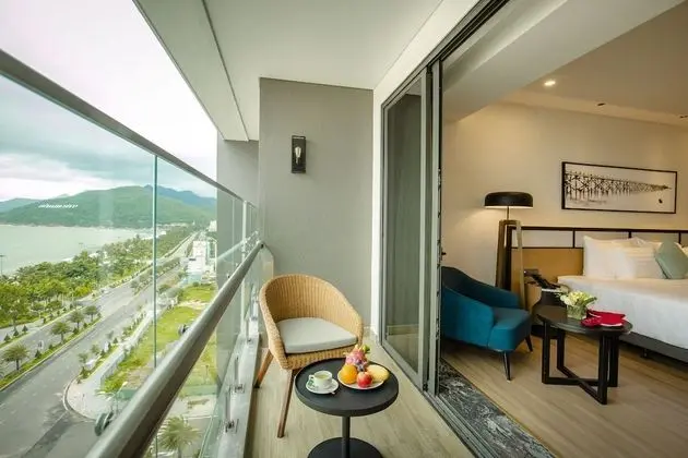 Deluxe Tek Büyük Yataklı Oda, Deniz Manzaralı